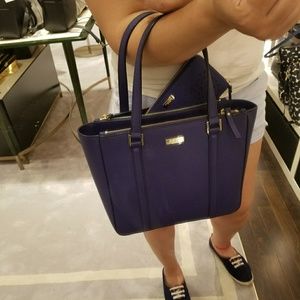 SOLD ON MERCARI BECAUSE POSHMARK HAVE PREFERENCES
